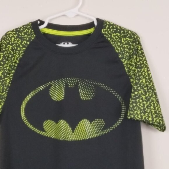 DC Comic | Batman Tee Shirt Neon | Size M (8) Kids - Picture 2 of 4